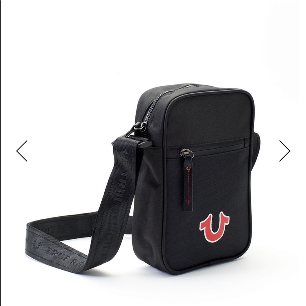 Brand new true religion bag never worn looks exactly like picture